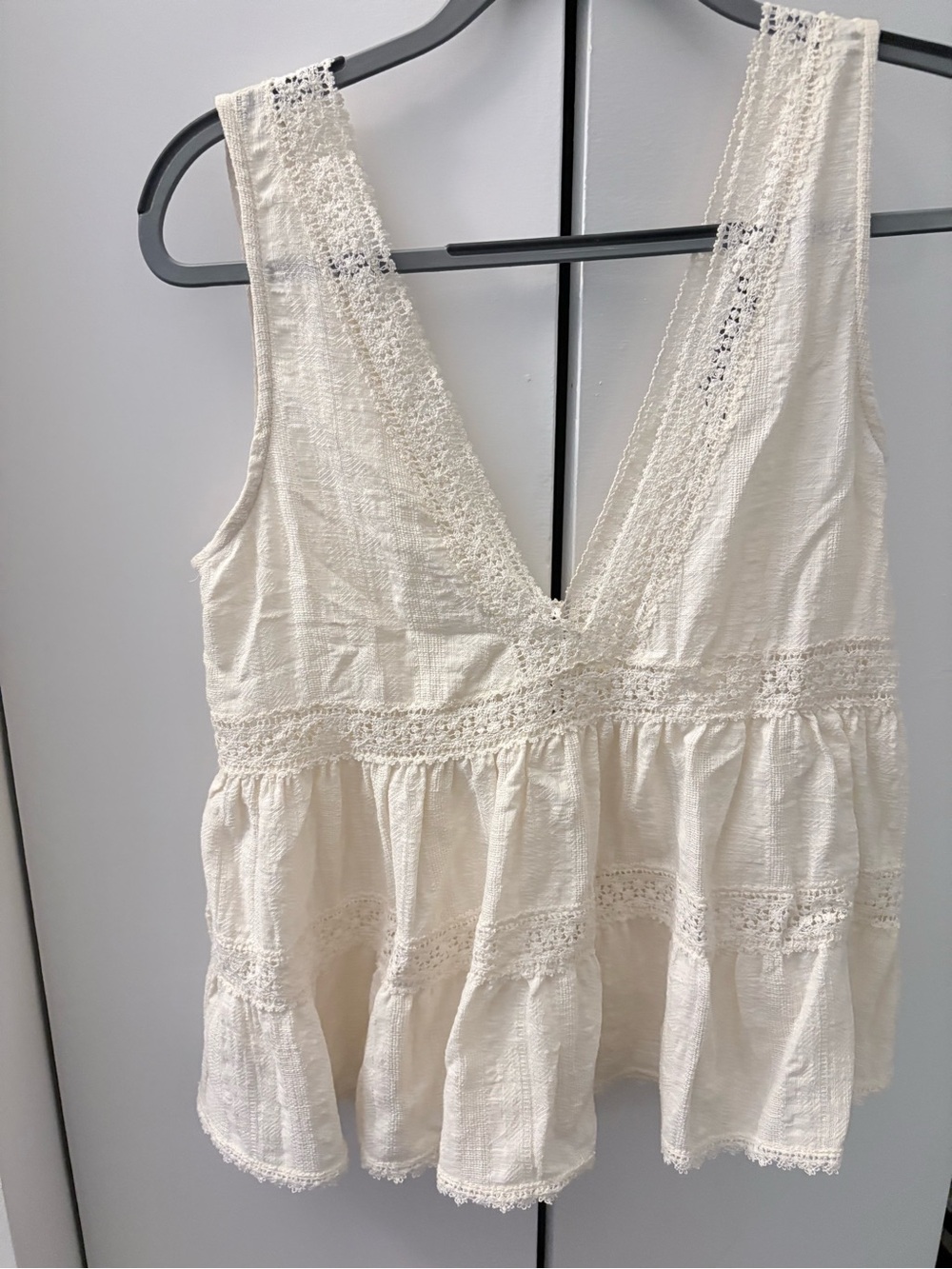 Zara Women's Cream Lace-Trim Peplum Tank Top